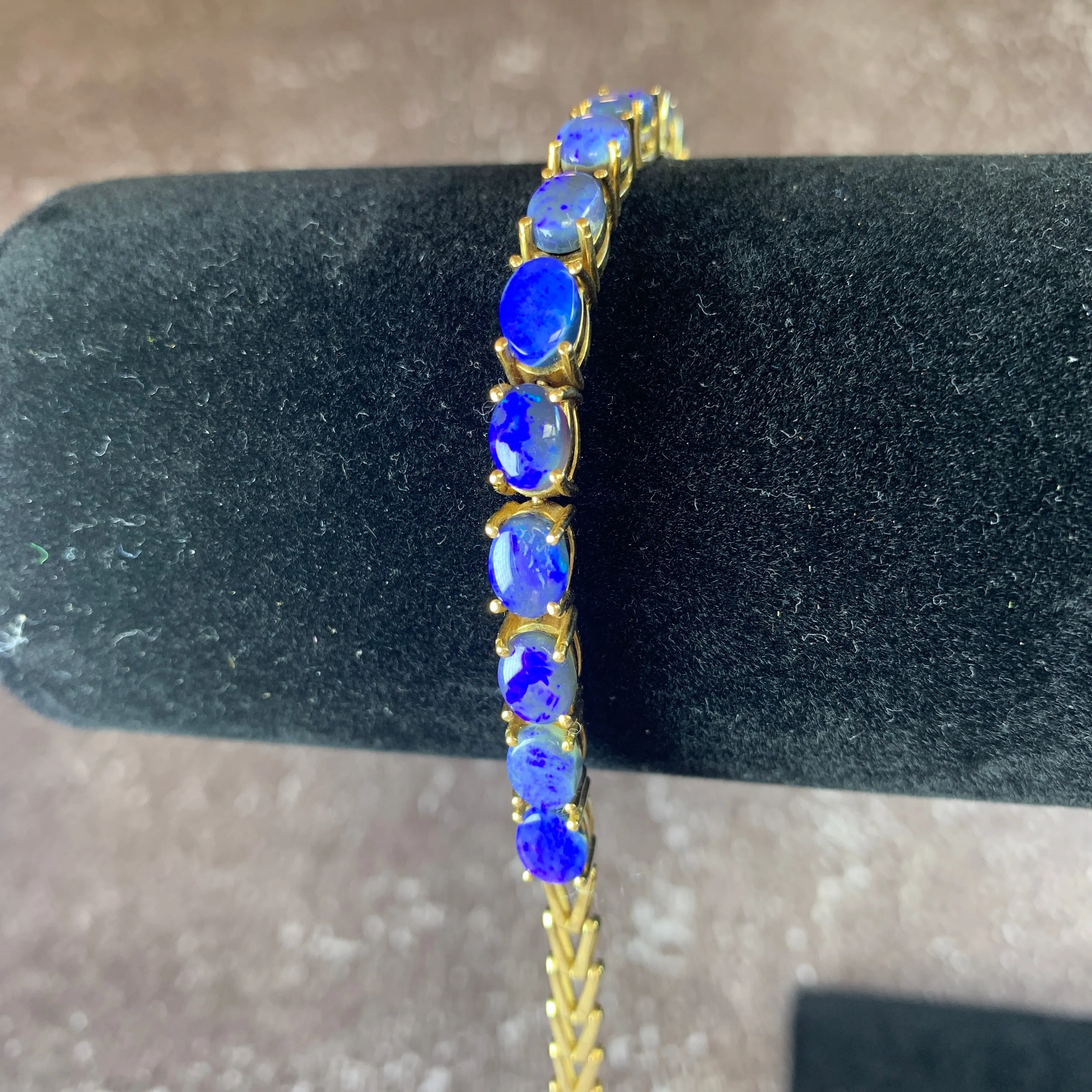 18kt Yellow Gold Black Opal 4.2ct bracelet