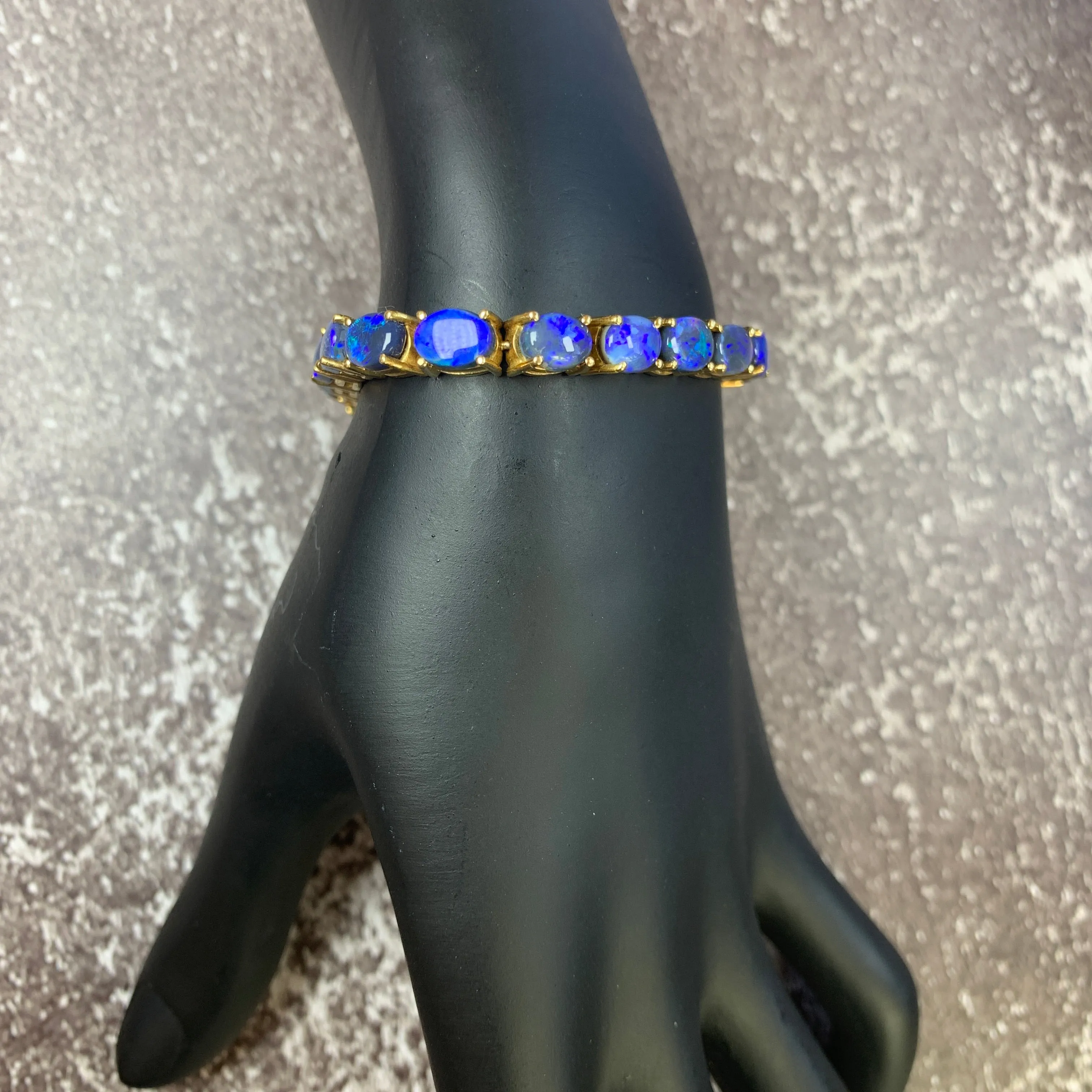 18kt Yellow Gold Black Opal 4.2ct bracelet