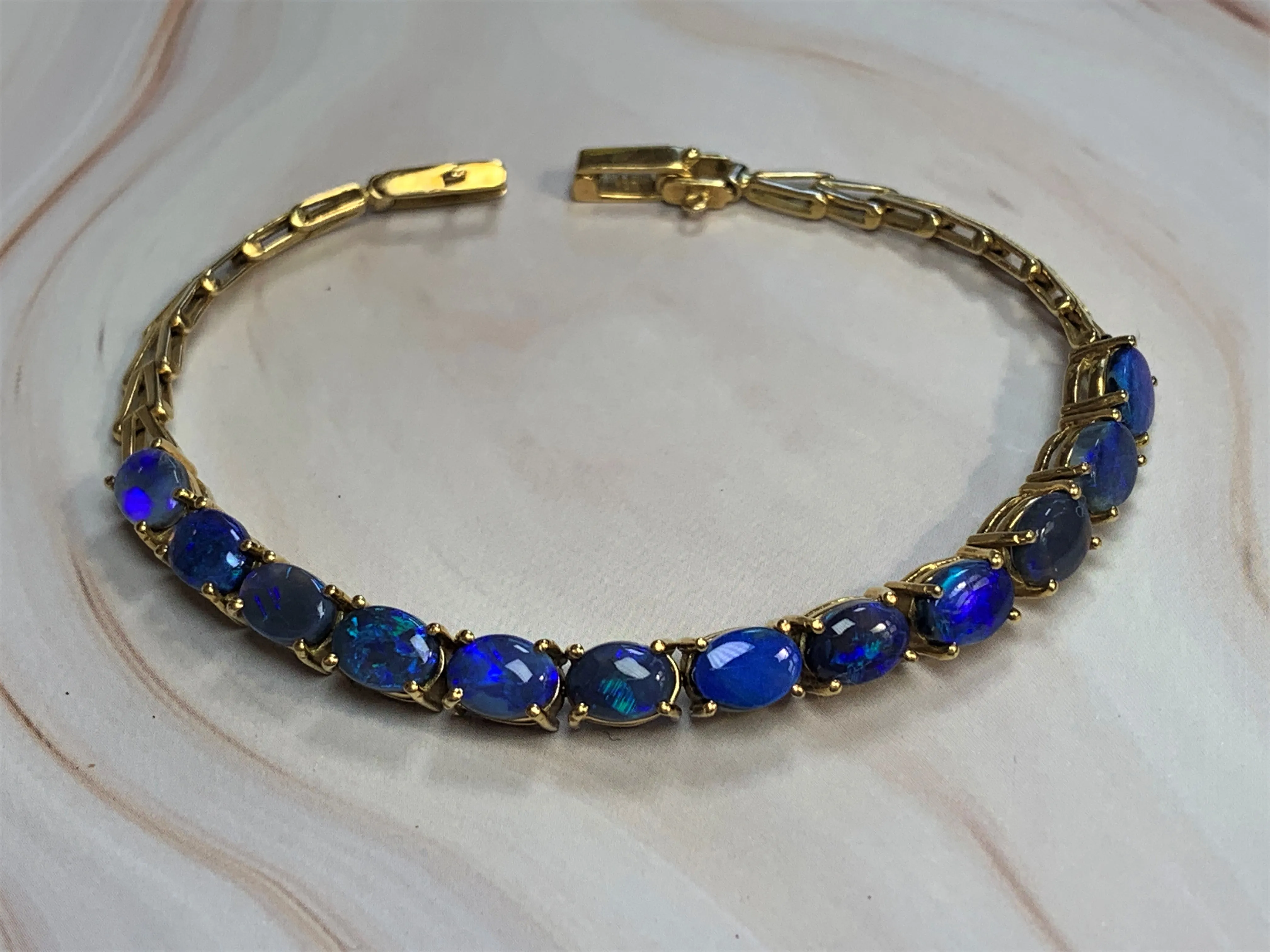 18kt Yellow Gold Black Opal 4.2ct bracelet