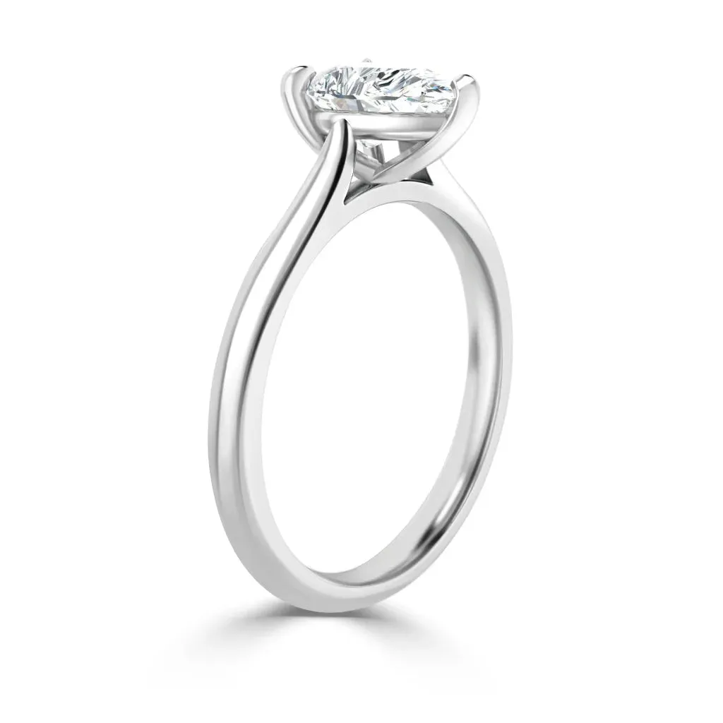 Alexandra - 18ct White Gold - Pear