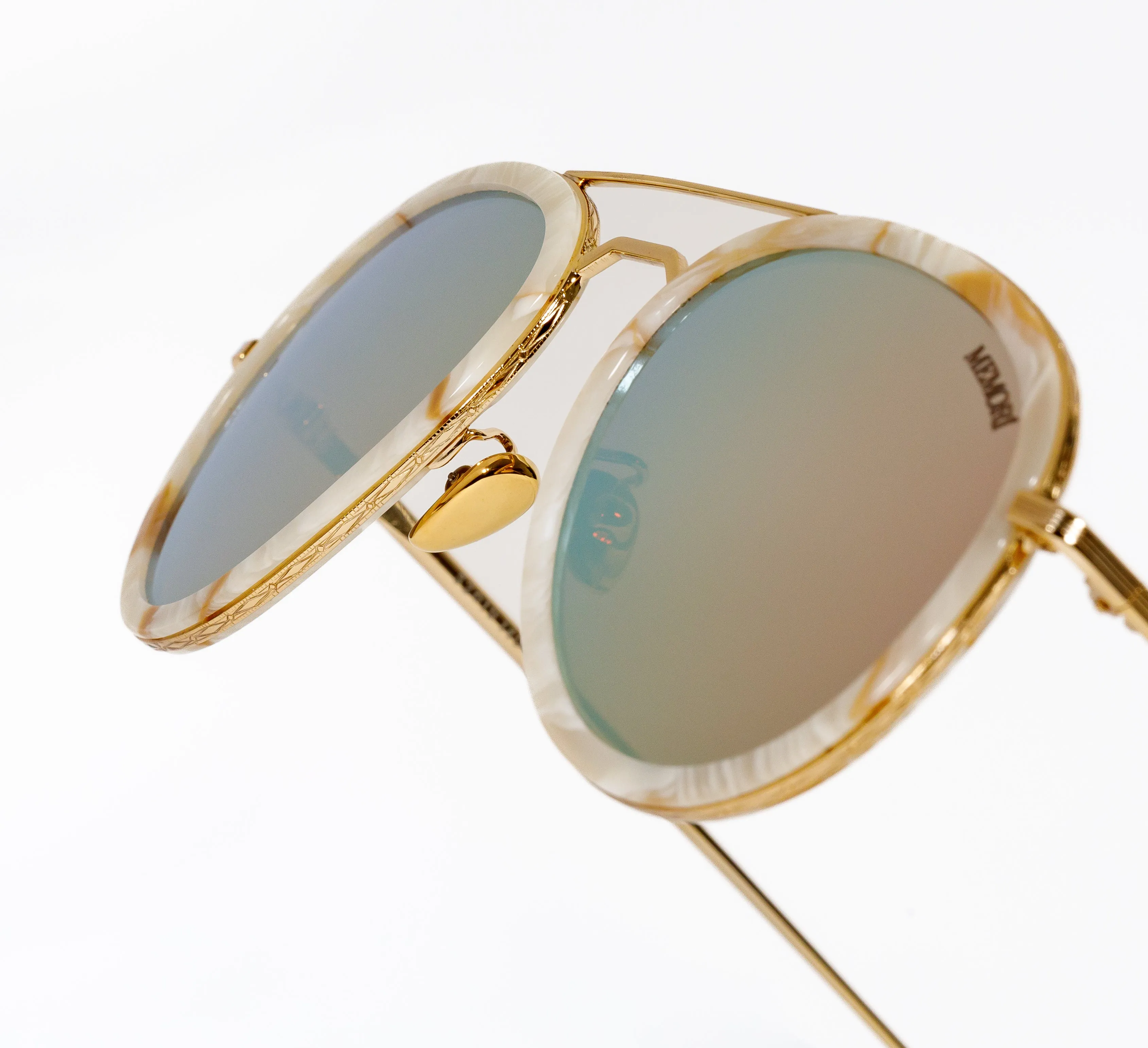 Aviator Sunglasses - Gold with mirrored lenses