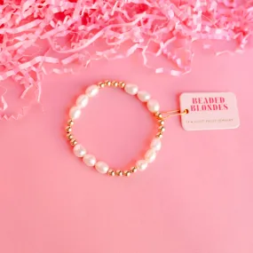 Beaded Blondes - Willow Pearl Bracelet in Gold