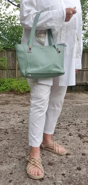  Polished Leather Crossbody Bags