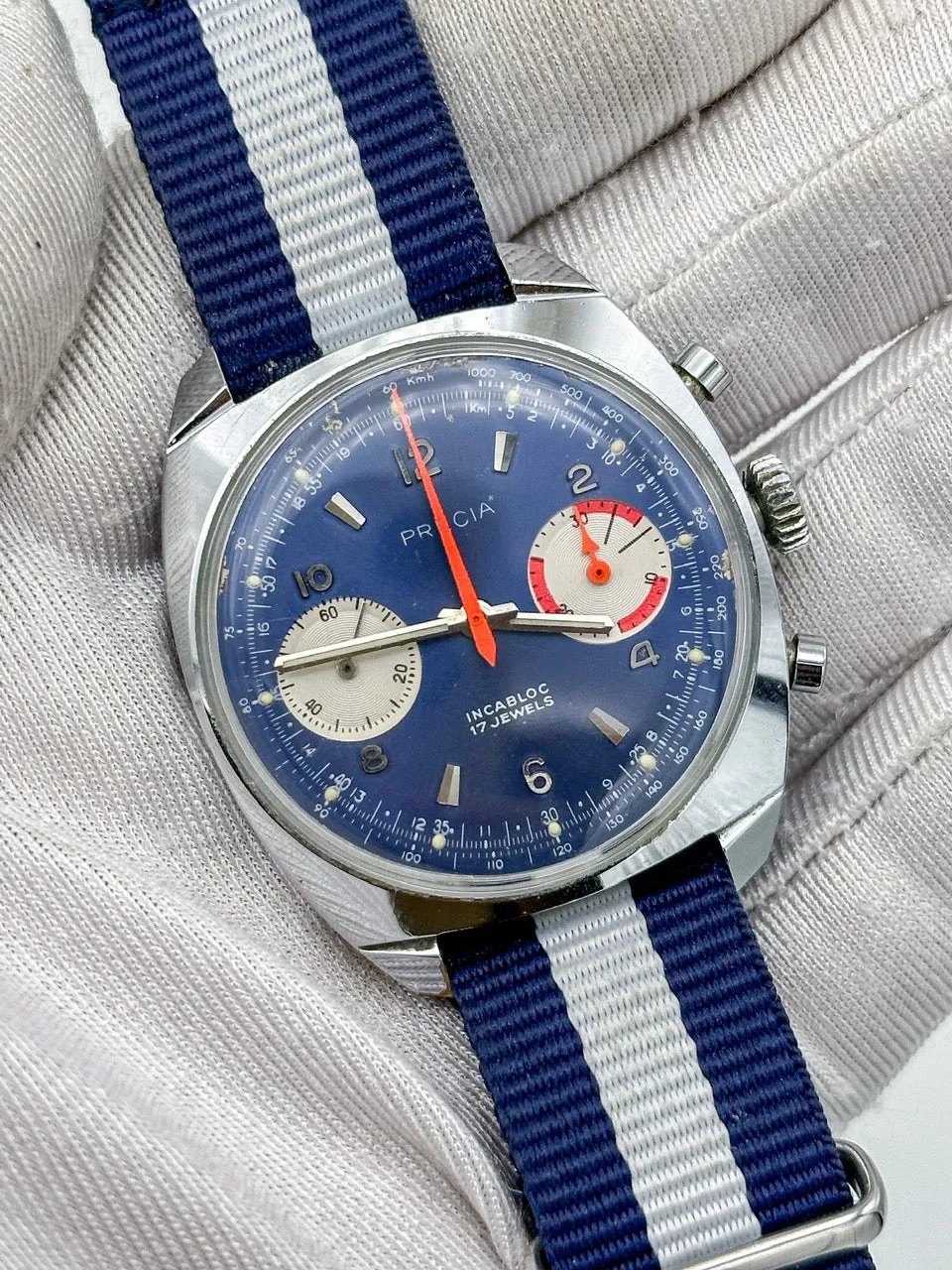 PRECIA CHRONOGRAPH SWISS VALJOUX 7733