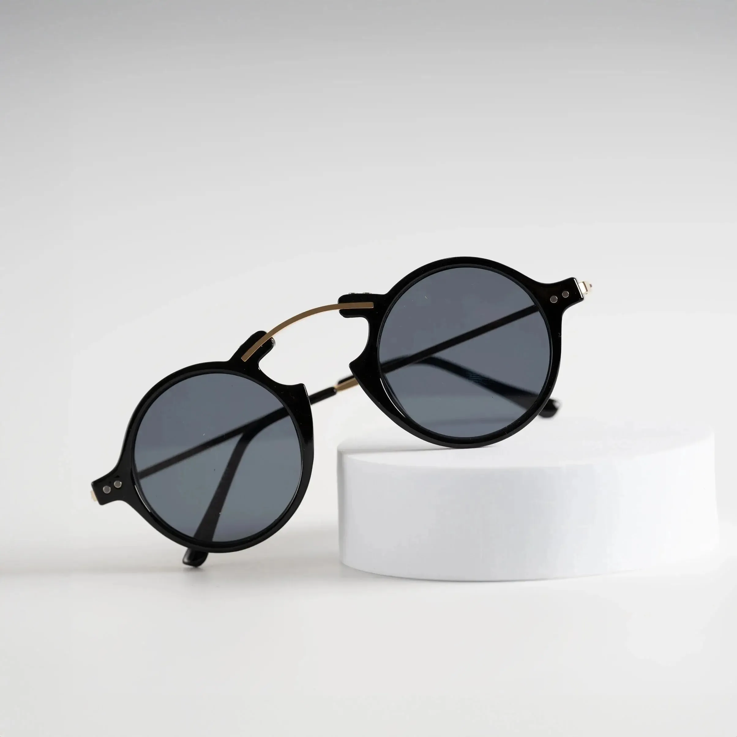 Vertex Voyager Shade